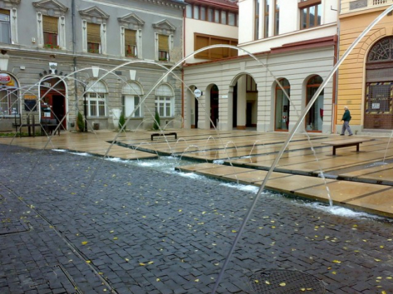 Debrecen Hal-köz tér